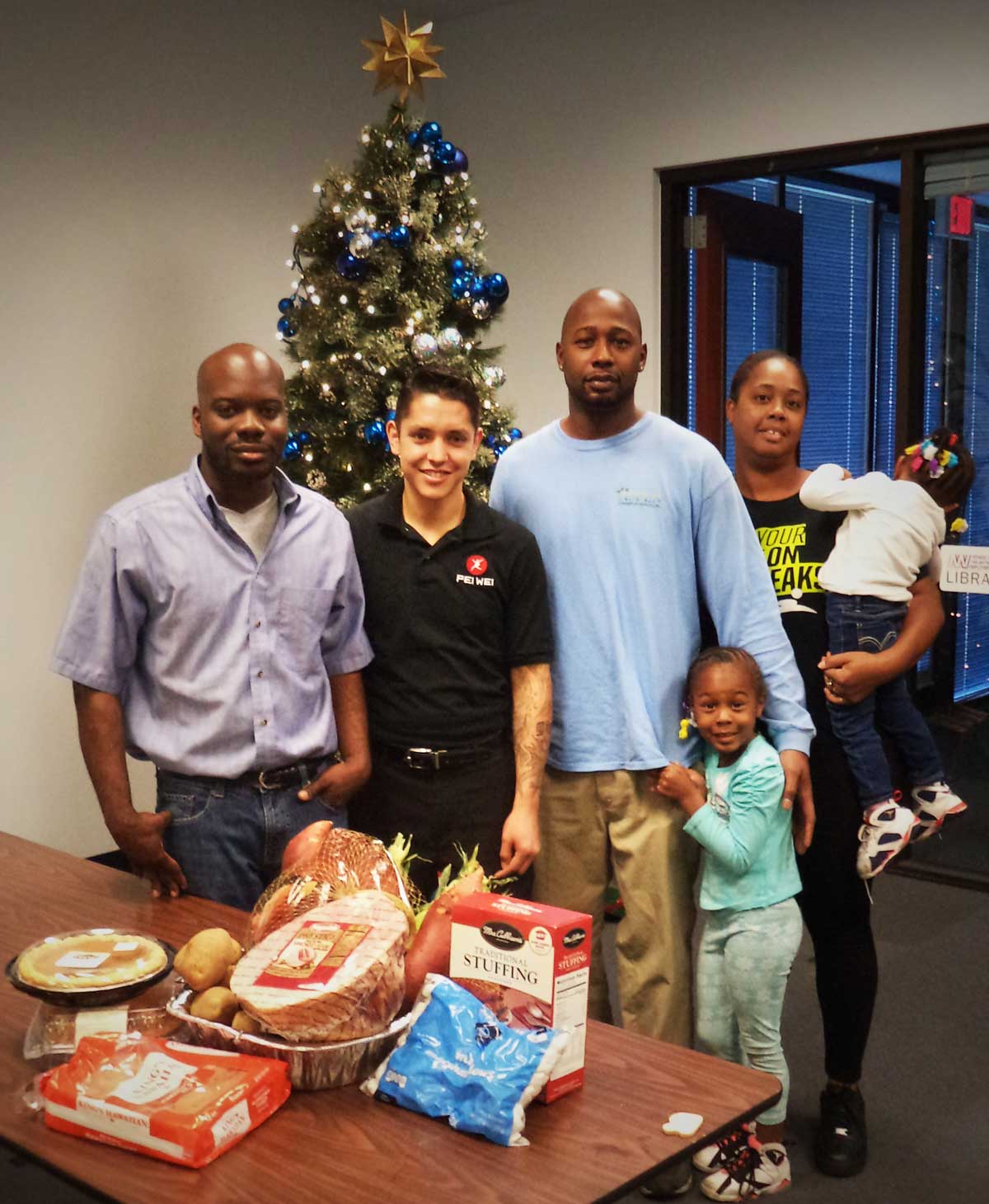 FIT employer partner Pei Wei Asian Diner provides Thanksgiving dinner to Las Vegas family